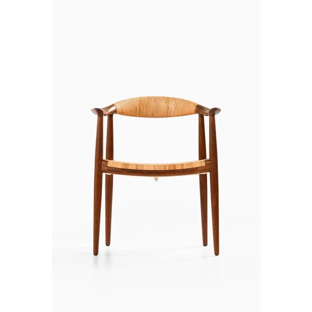 Rare armchair model JH-501 / The Chair designed by Hans Wegner. Produced by Johannes Hansen in Denmark. This piece is...