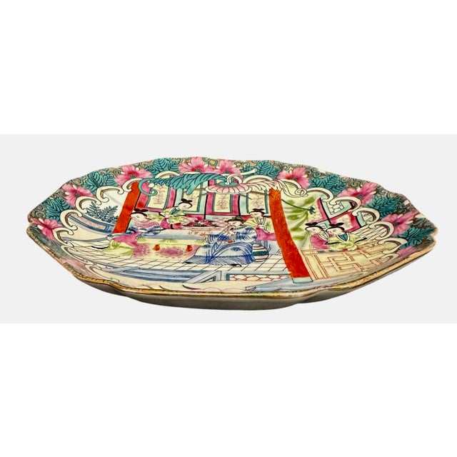 Vintage Chinese Export Rose Medallion Porcelain Plate For Sale - Image 4 of 7