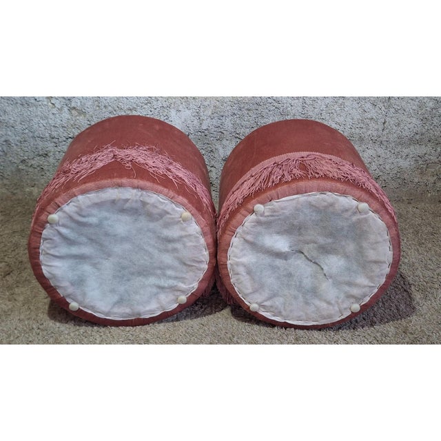 Napoleon III Lounge Chair and Poufs in Pink Velvet, 1800s, Set of 3 For Sale - Image 9 of 13