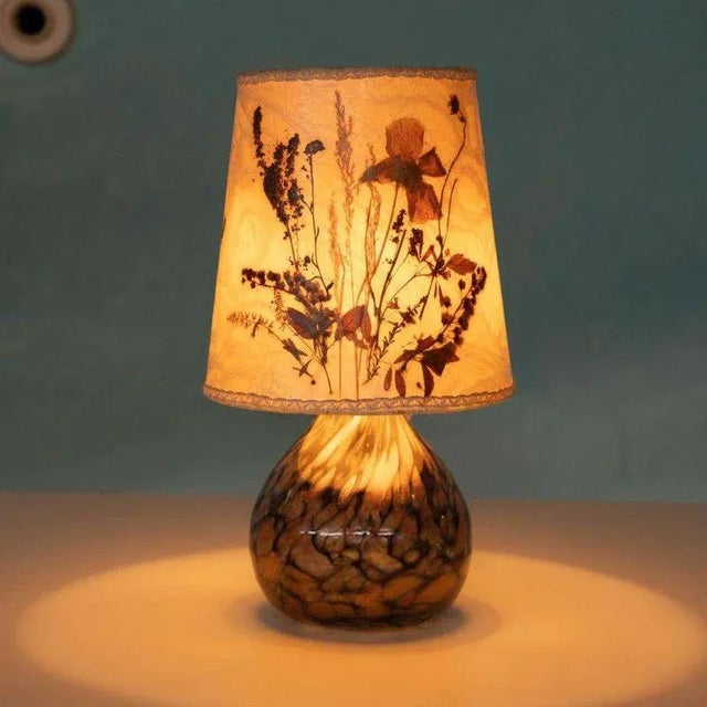 Scandinavian Japandi Style Table Lamp in Glass with Leaves Decor For Sale - Image 5 of 5