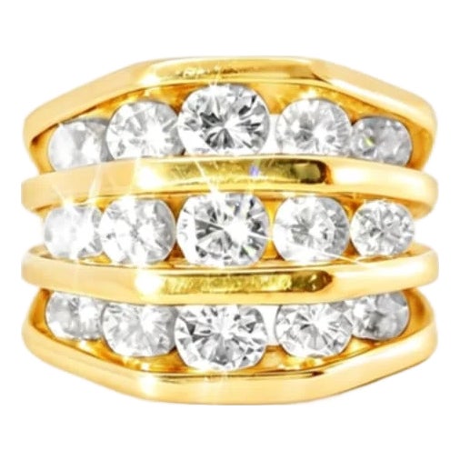 Late 20th Century 14K Yellow Gold Diamond Ring Estate, Size 7.25 For Sale