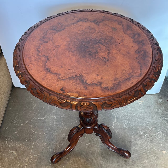 Antique Burled Walnut Carved Side/Lamp Table c.1880 For Sale - Image 4 of 6