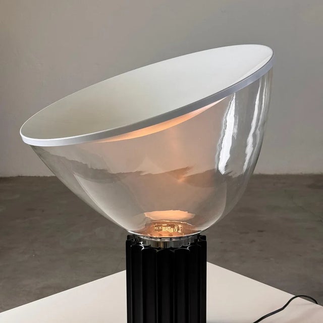 Flos Taccia Table Lamp attributed to Achille & Pier Giacomo Castiglioni for Flos, 1960s For Sale - Image 4 of 12