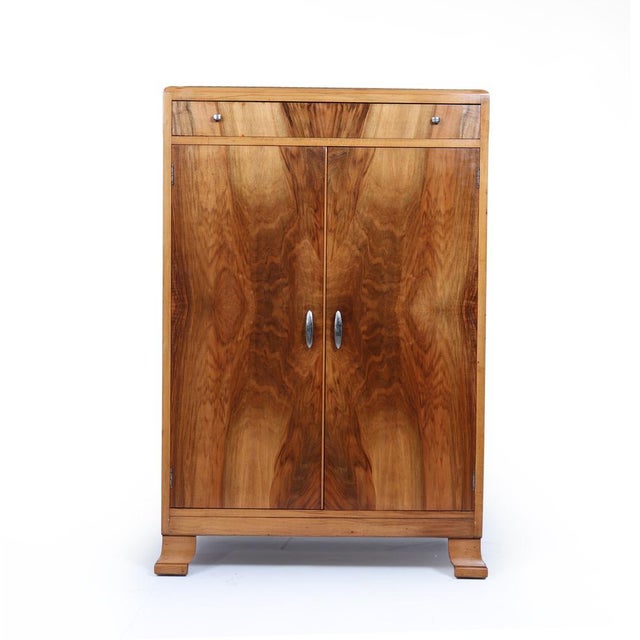 Art Deco Walnut Gentleman's Wardrobe with Drawer, 1935, in Very Good conditions. Designed 1920 to 1949