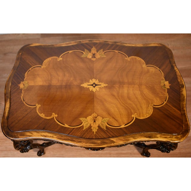 1920 Antique French Louis XV Walnut Floral Inlay Coffee Table With Glass Tray For Sale - Image 12 of 13