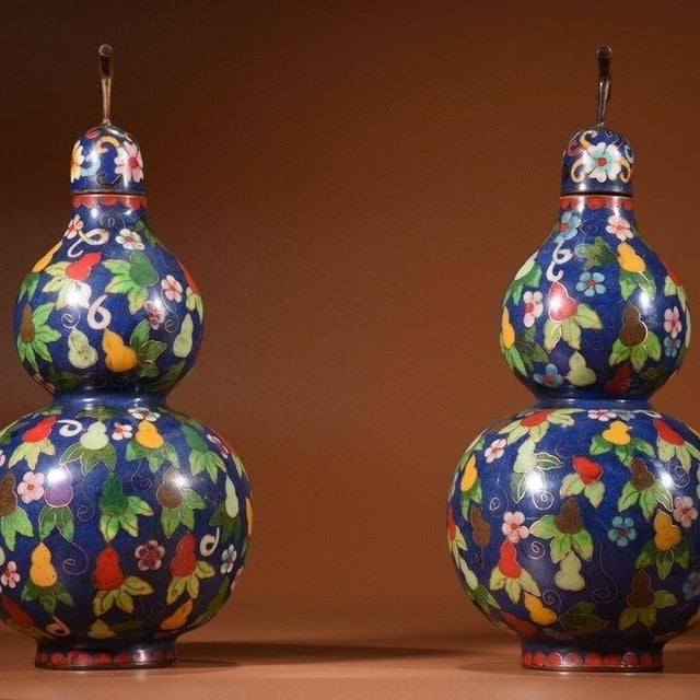Pair of Vintage Cloisonné Enamel Double-Gourd Vases – Fu Lu Shuang Quan For Sale - Image 4 of 9