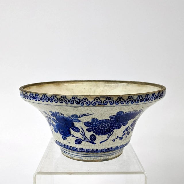 19th Century Chinese Blue and White Peonies and Pomegranate Decorative Bowl For Sale - Image 4 of 4