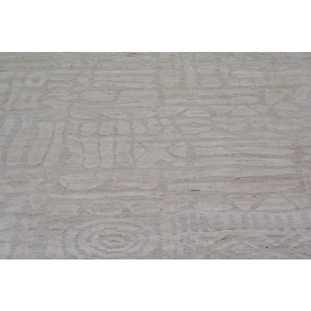 Moroccan Hand Knotted Wool Rug, 9'2"x12' For Sale In New York - Image 6 of 6