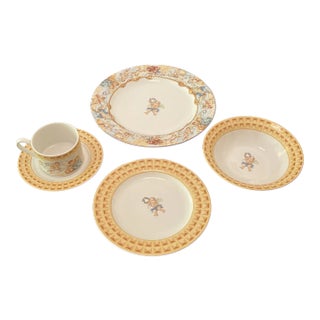 1990s Omnibus by Fitz & Floyd Cherubs Stoneware Dinnerware Setting - 5 Pieces For Sale