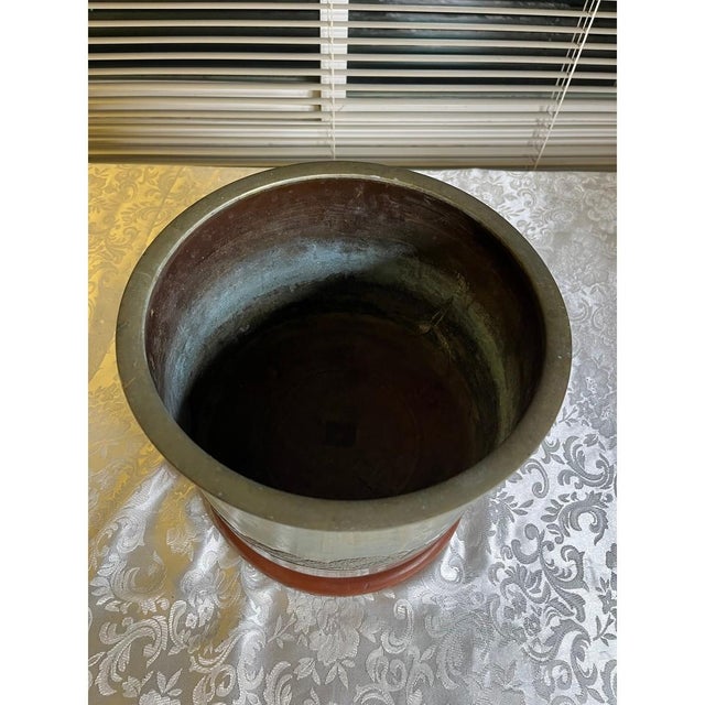 Large Antique Japanese Meiji Bronze Hibachi - Signed Artist Seal - Gump's SF 10x For Sale - Image 10 of 12