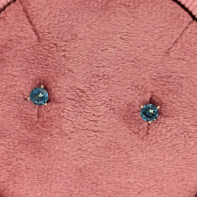 Metal London Blue Topaz Martini Solitaire Stud Earrings in Solid 14k Gold - 2 Pieces For Sale - Image 7 of 8