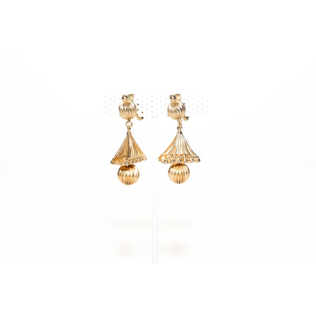 Mid-Century Modern Vintage 1950's Napier Gold Filled Clip on Dangle Earrings, Pair For Sale - Image 3 of 12