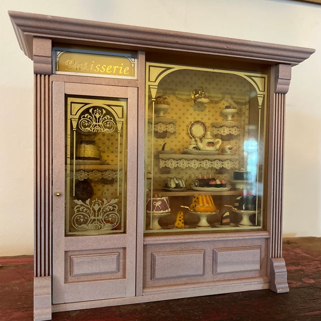 Vintage Reutter Porzellan Patissiere Miniature German Bakery For Sale In New York - Image 6 of 10