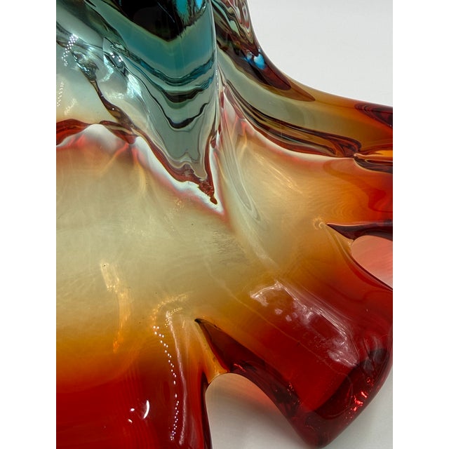 1960s 1960s Mid-Century Italian Murano Sommerso Art Glass Splash Bowl Centerpiece For Sale - Image 5 of 11