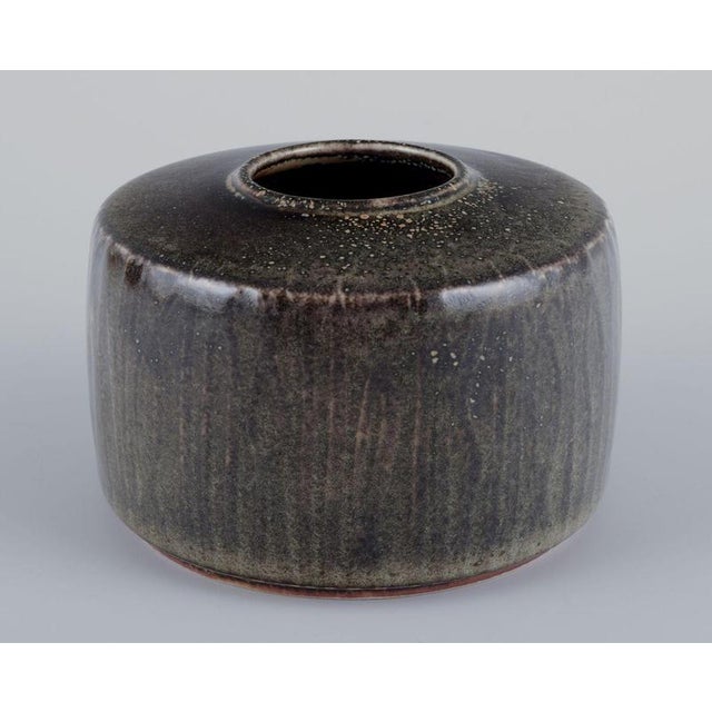 Pre-owned goods are exempt from import duties for U.S. customers. Therefore, no import tariffs will be applicable to your...