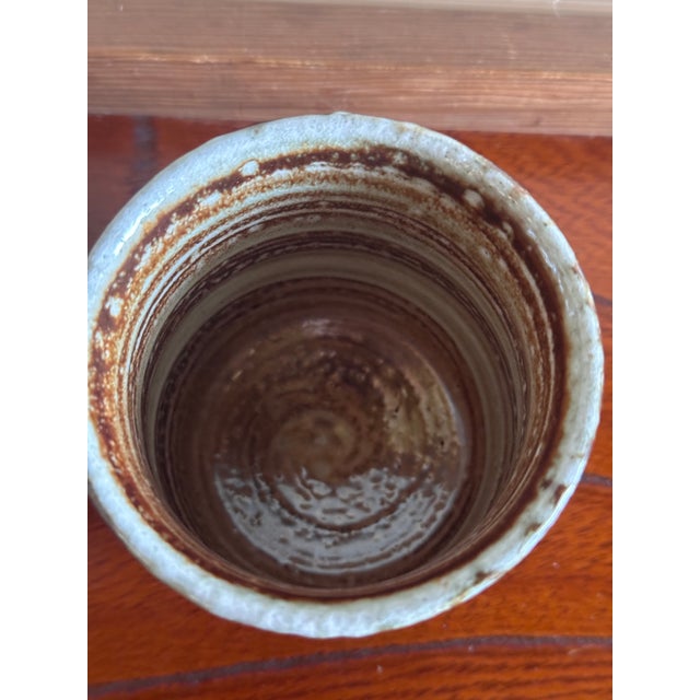 Ceramic Masterpiece Mashiko-Yaki Salt-Glazed Vase & Tea Cup Set by Fujiya Sakuma, With Signed Tomobako For Sale - Image 7 of 10