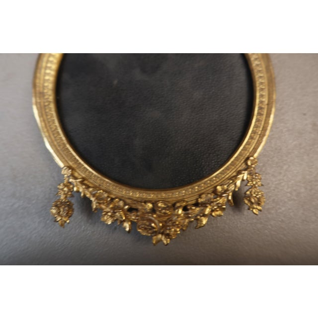 Photo Frame in Gilded Bronze For Sale - Image 9 of 11