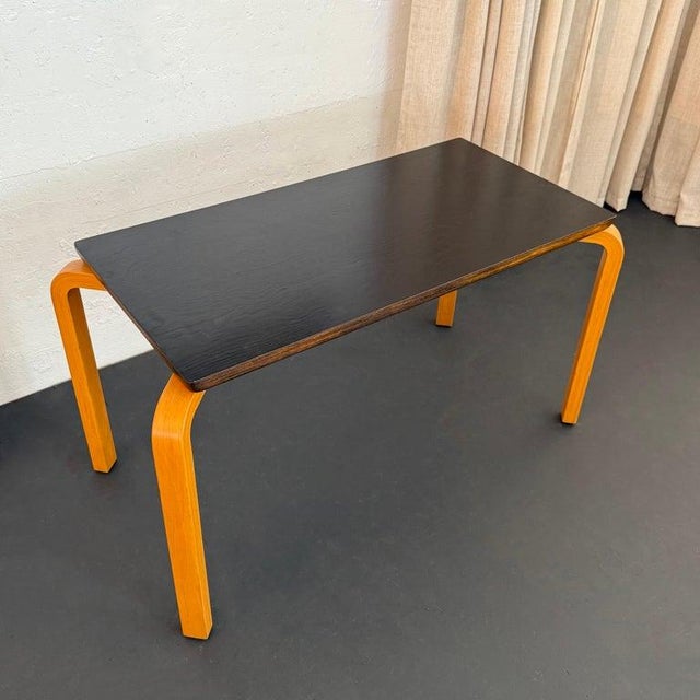 Thonet 1950s Mid-Century Modern Birch Bentwood Side or Coffee Table by Thonet For Sale - Image 4 of 9