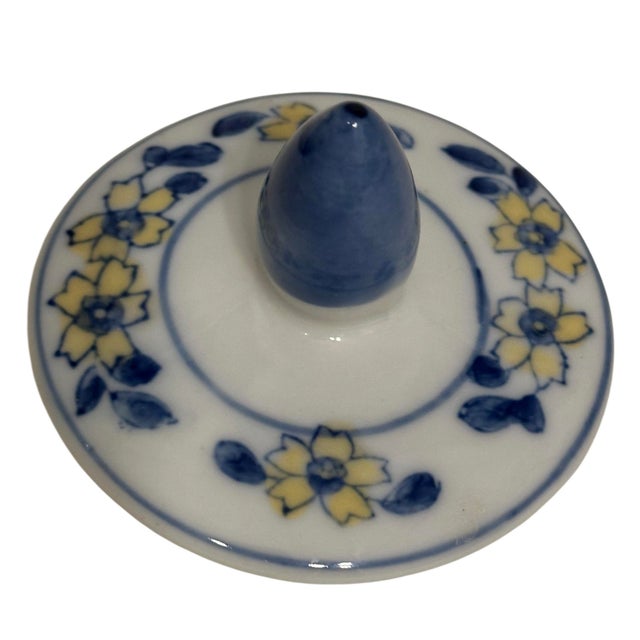 1980s Vintage Chinese Chinoiserie Floral Lidded Ginger Jar For Sale - Image 5 of 11