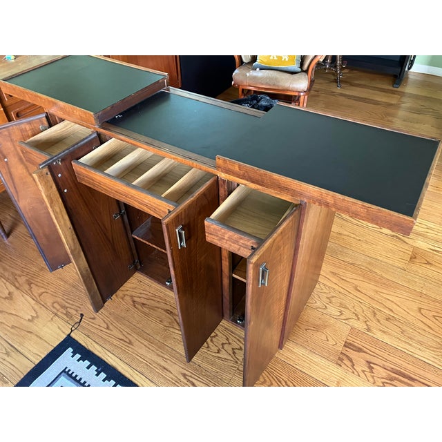 Jack Cartwright 1960s Mid-Century Modern Founders Walnut Expanding Bar Cart For Sale - Image 4 of 10