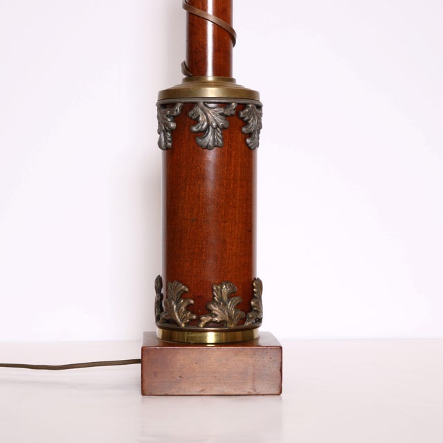 1950s Mid-20th Century Classical Wood and Bronze Table Lamp, Italy For Sale - Image 5 of 8