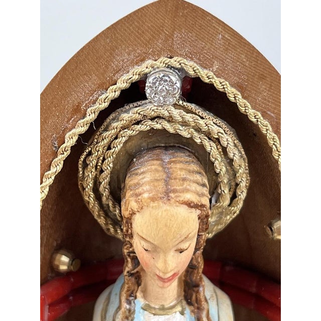 Statuette of the Madonna with 18K Gold and Precious Stones, Italy, 1981 For Sale - Image 12 of 14