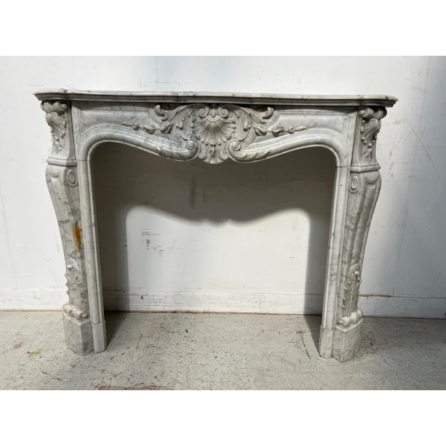 Louis XV Style Fireplace in White Carrara Marble, 1800s For Sale - Image 17 of 17