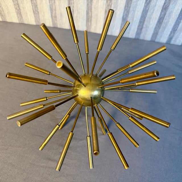 A wonderful Mid-Century style Brass Sputnik Sculpture! A highly decorative item with a diameter of approximately 9.5" can...