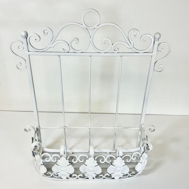 1950s Vintage French Art Nouveau Hollywood Regency White Tole Planter Box For Sale - Image 6 of 14