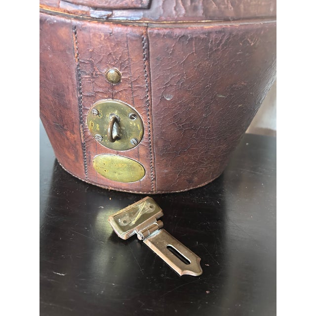 English Antique Victorian Beaver and Silk Top Hat in Original Leather Case For Sale - Image 3 of 10