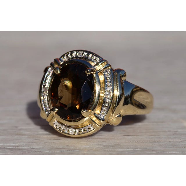 1980s The Mortlach: Ladies 14K Yellow Gold Ring set with Smokey Quartz and Diamonds For Sale - Image 5 of 11