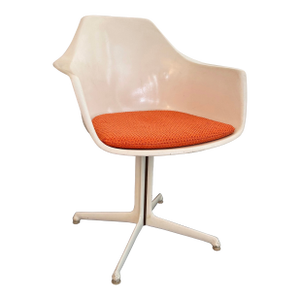 Mid-Century Modern Fiberglass Pedestal Arkana Chair by Maurice Burke