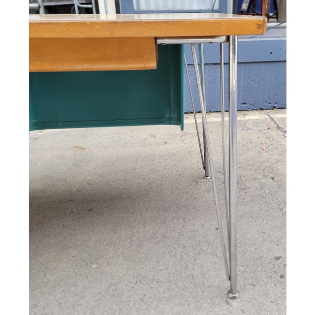 Mid-Century Modern Desk by Kem Weber for Heywood Wakefield 1950's For Sale In San Francisco - Image 6 of 14