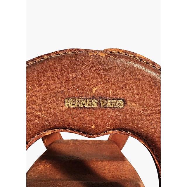 Chocolate Mid-20th Century Modern French Leather Horseshoe-Shaped Cigar Holder by Hèrmes Paris For Sale - Image 8 of 8