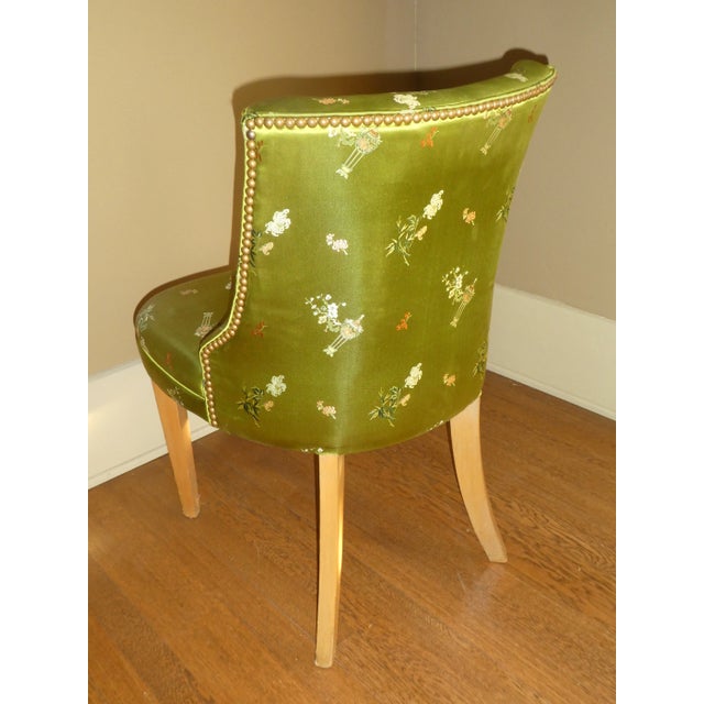 1970s 1940's Vintage Emerald Green Barrel Back Chair in Chinoiserie For Sale - Image 5 of 8
