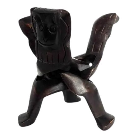 1990s Walnut Hand Carved Interlocking Monkeys Plant Stand For Sale