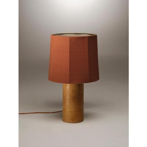 Textile Caramel Medium Sonora Linen Table Lamp by Nassi For Sale - Image 7 of 14