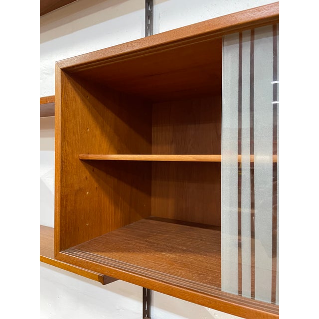 Danish Modern Wall Unit of Shelving System by Kai Kristiansen for Fm Mobler For Sale In Miami - Image 6 of 10