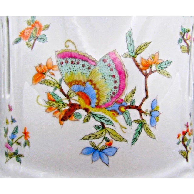 1980s United Wilson Porcelain Factory Classic Chinoiserie Hand-Painted Ceramic Planter For Sale - Image 13 of 16