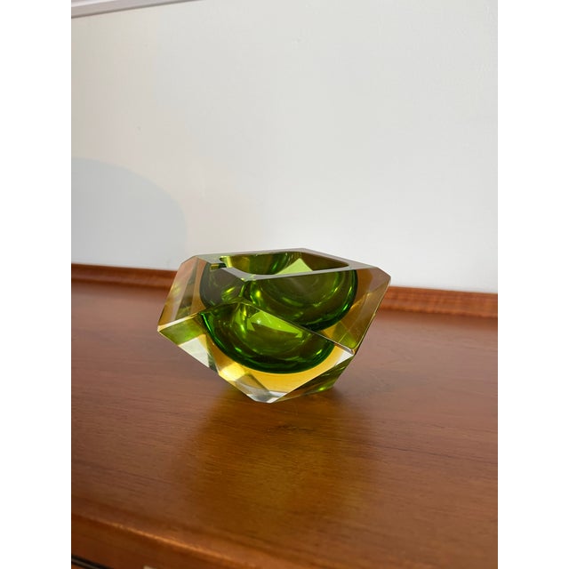 Murano Vintage Mandruzzato Murano Green & Amber Sommerso Faceted Glass Ashtray For Sale - Image 4 of 10