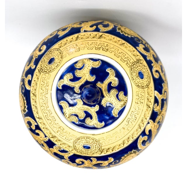Ceramic Large Cobalt Blue and Gilt Lidded Ginger Jar, Chinese Porcelain, Late 20th Century - Chinoiserie, Hollywood Regency, Classic Elegance For Sale - Image 7 of 12