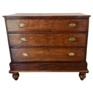 Antique Victorian Mahogany Chest of Drawers For Sale