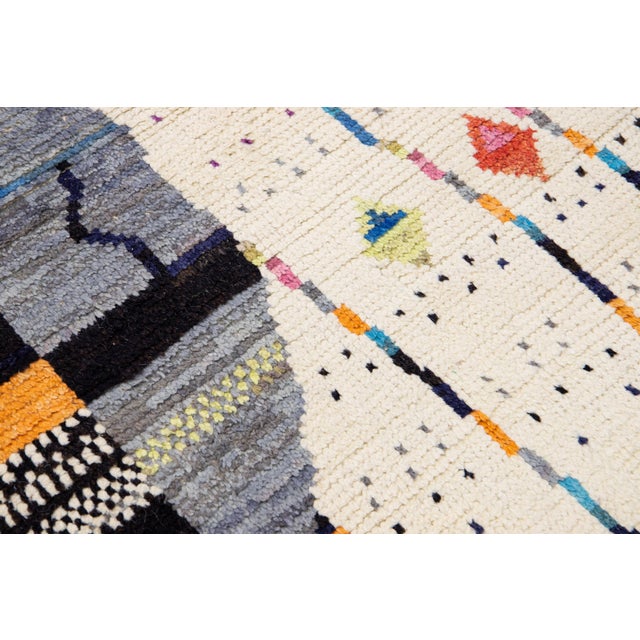 Ivory Moroccan Berber Style Handmade Abstract Wool Rug For Sale - Image 10 of 12
