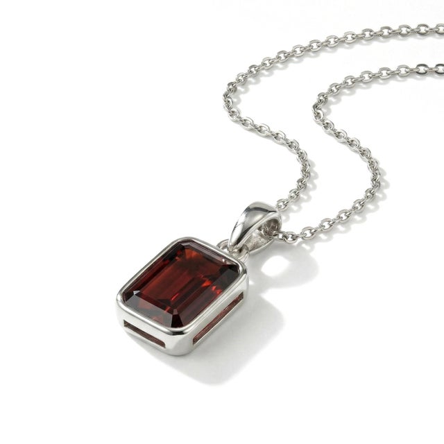 925 Sterling Silver Garnet Pendant, Bezel Setting Gemstone Handmade Pendant For Sale - Image 4 of 4