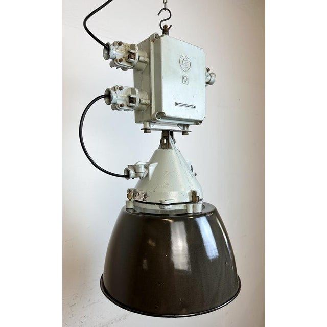 Grey Cast Aluminium Explosion Proof Lamp with Enameled Shade from Elektrosvit, 1970s For Sale - Image 6 of 18