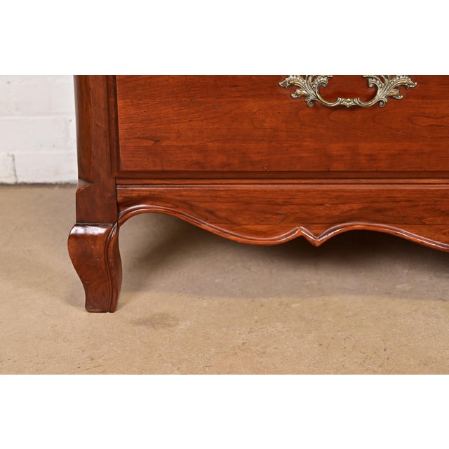 Thomasville French Provincial Louis XV Carved Cherry Wood Chest of Drawers For Sale - Image 11 of 16