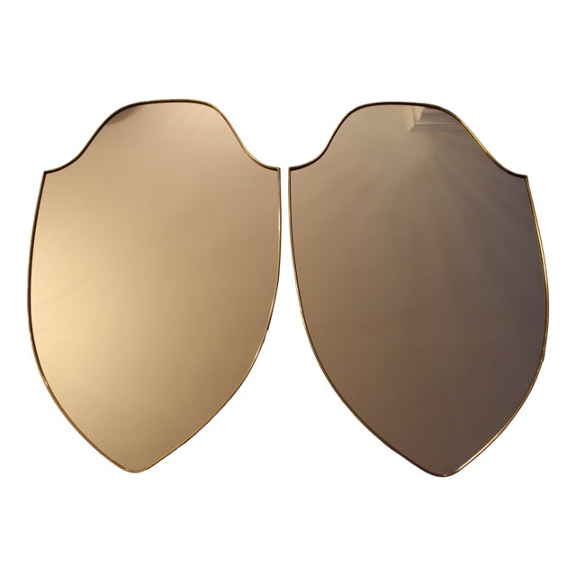 Modernist Shield-Shaped Brass Wall Mirror in the style of Gio Ponti, Italy, 1950s For Sale