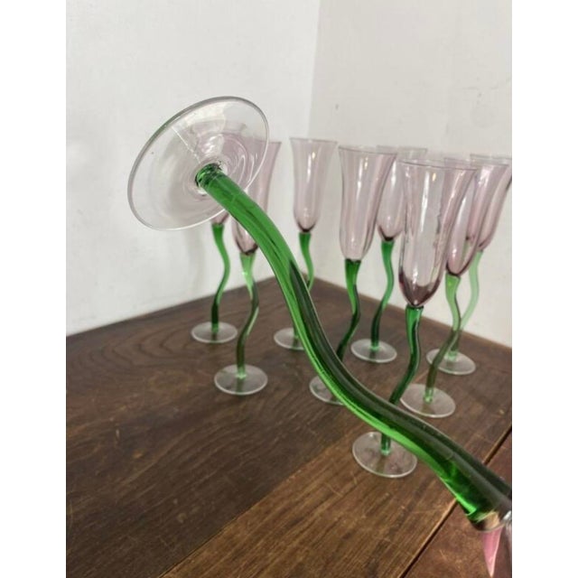 Tulip-Shaped Hand-Blown Glass Champagne Flutes with Twisted Stems, 1980s, Set of 9 For Sale - Image 9 of 12