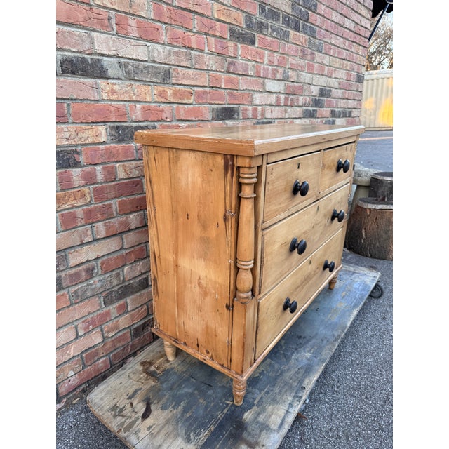 Early 19th Century 19th Century 2 Over 2 Pine Chest of Drawers For Sale - Image 5 of 11