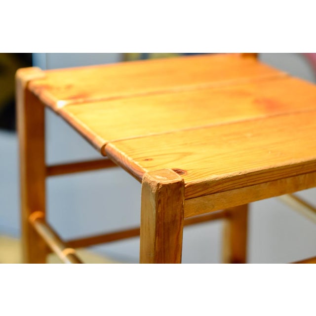 Mountain Chairs in Fir in the style of Perriand, France, 1960s, Set of 6 For Sale - Image 8 of 18